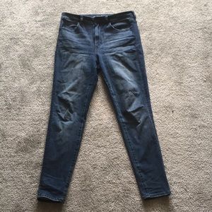 AEO Dark Wash Super Hi-Rise Jegging